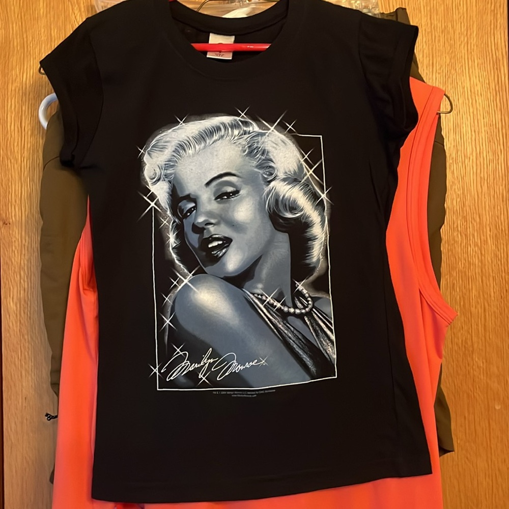 VINTAGE AA Marilyn Monroe Glittery Graphic Tee USA MADE Black runs very small